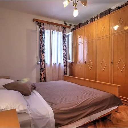 Bernarda Apartment *